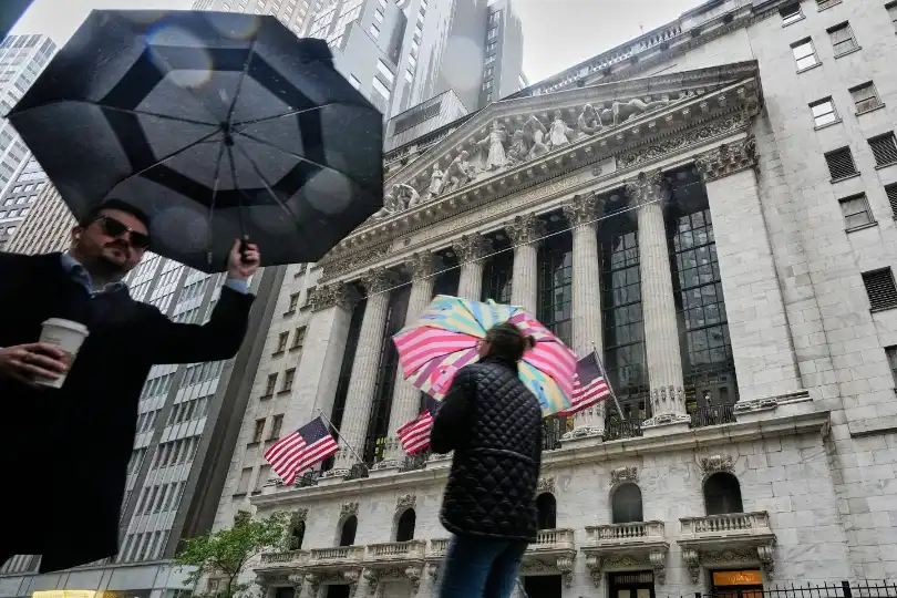 Dow jumps 413 points in 5 minutes as Trump reassures markets ‘it will all be fine’